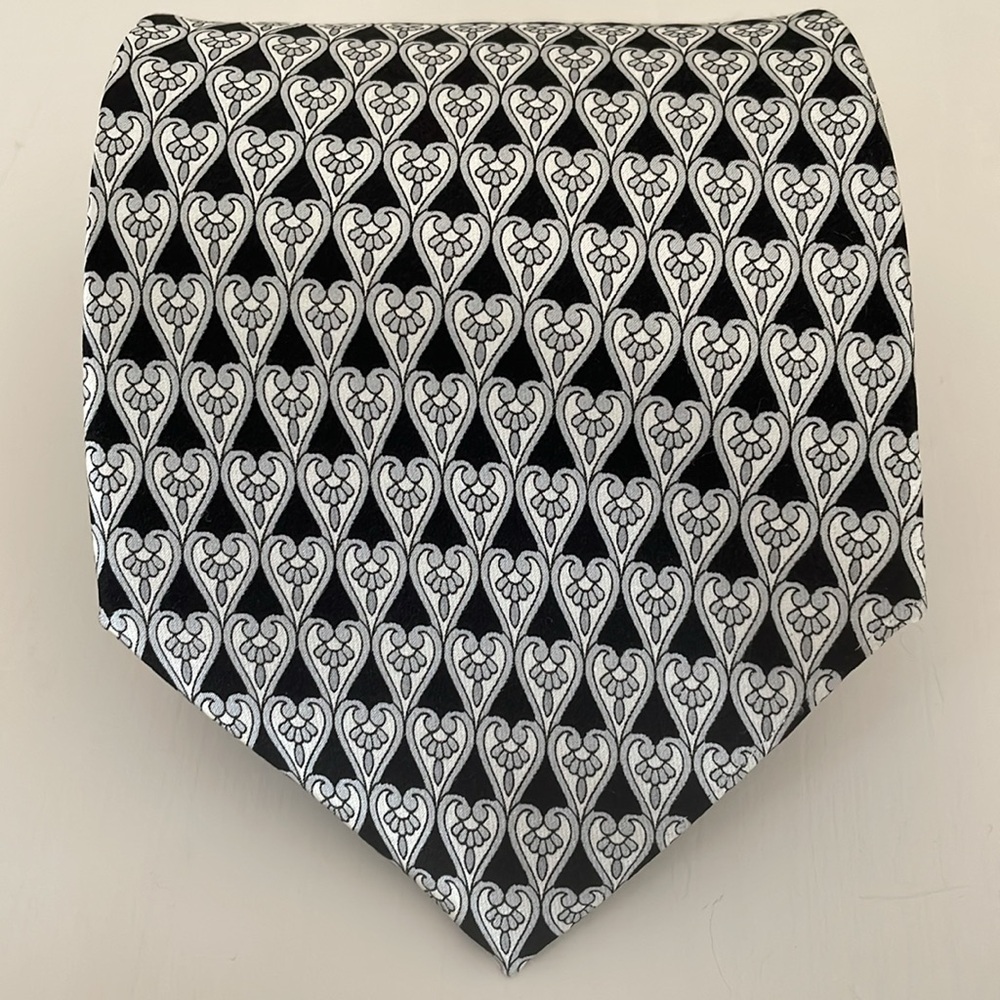 Luca Franzini 100% Silk Tie black and silver 57”